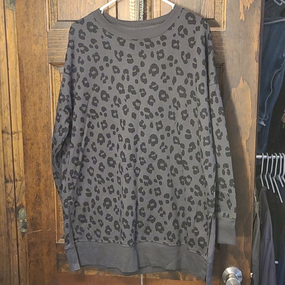 Old Navy Sweatshirt